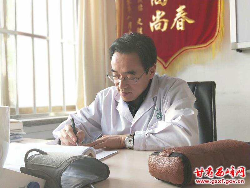 郭含旭1_副本.jpg 郭含旭1_副本.jpg